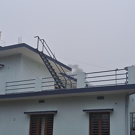 Coorg Teakwood Treasure Homestay 马迪凯里 外观 照片