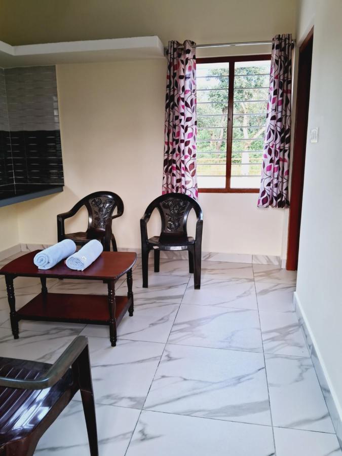 Coorg Teakwood Treasure Homestay 马迪凯里 外观 照片