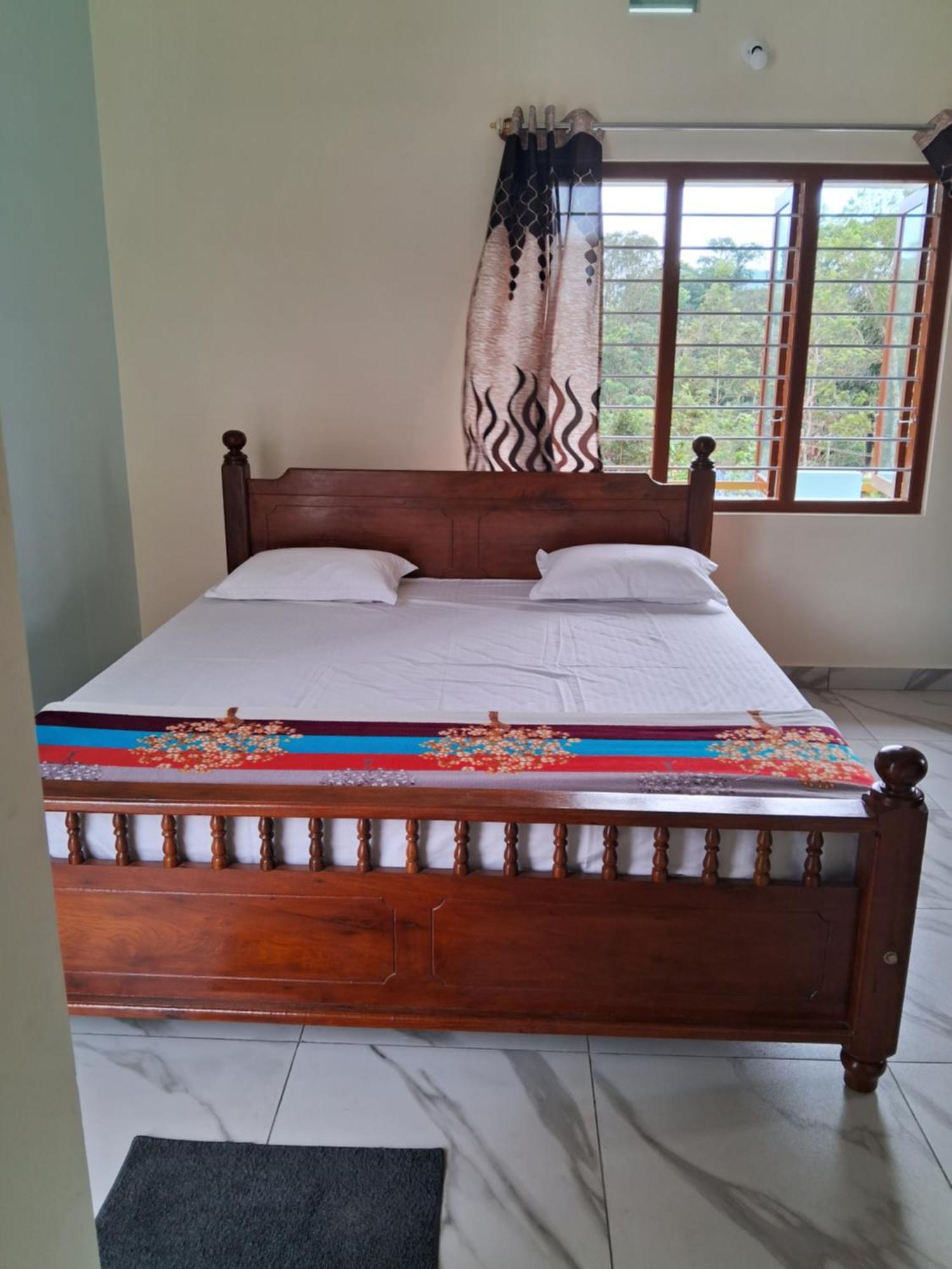 Coorg Teakwood Treasure Homestay 马迪凯里 外观 照片